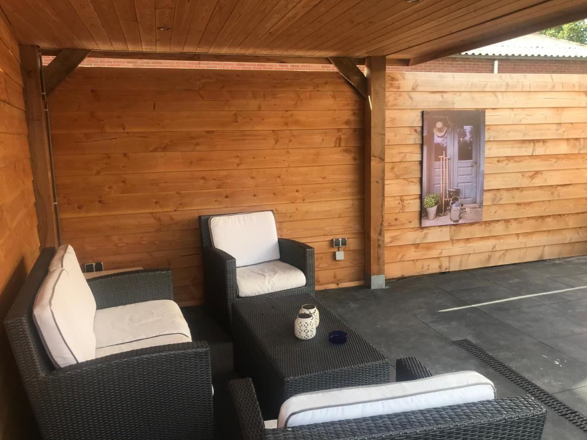 Aan De Lauwers Apartamento